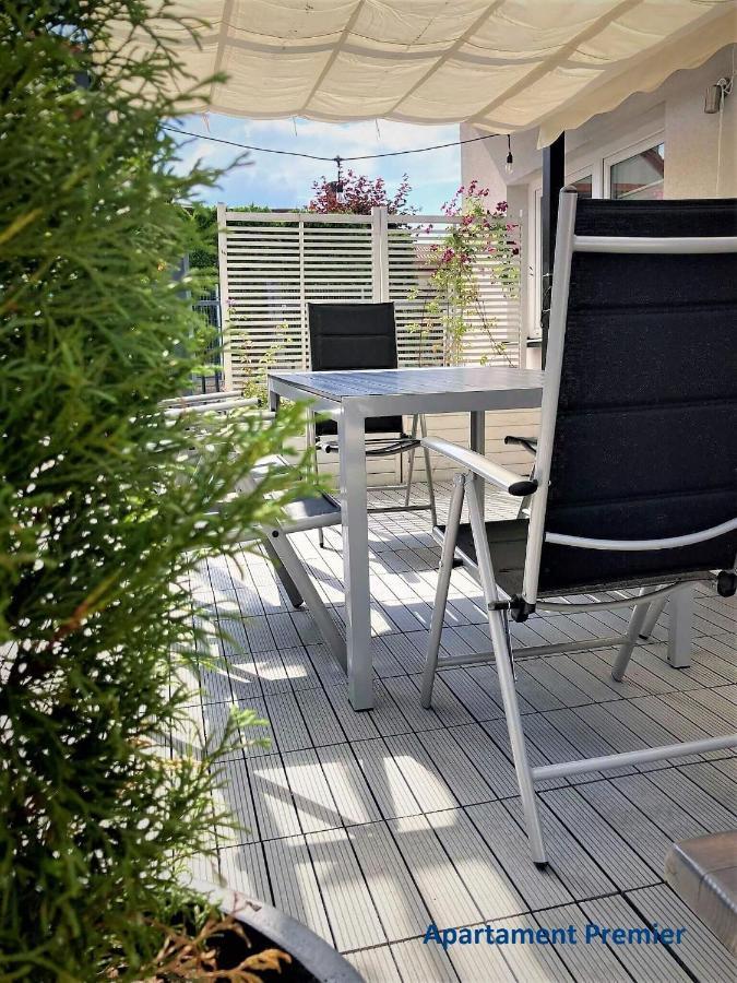Bialy Dom - 2 Bedrooms Katowice Exterior foto