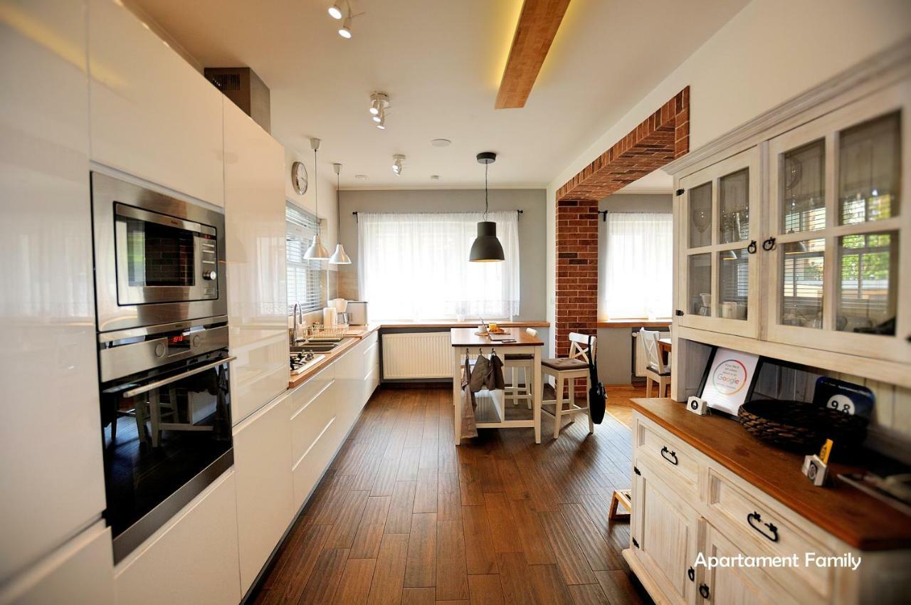Bialy Dom - 2 Bedrooms Katowice Exterior foto