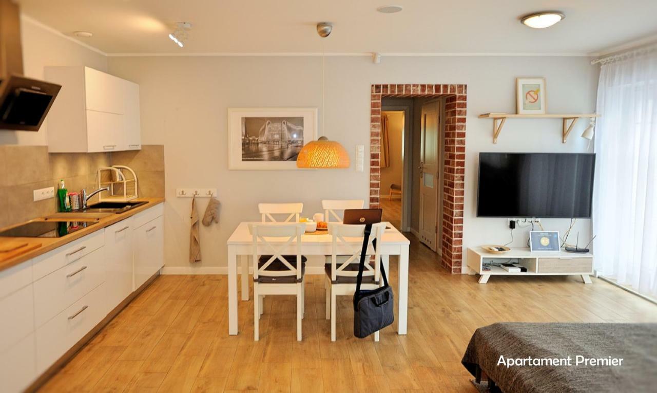 Bialy Dom - 2 Bedrooms Katowice Exterior foto