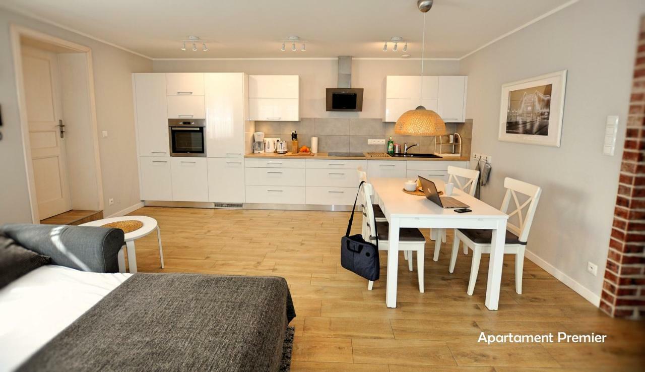Bialy Dom - 2 Bedrooms Katowice Exterior foto