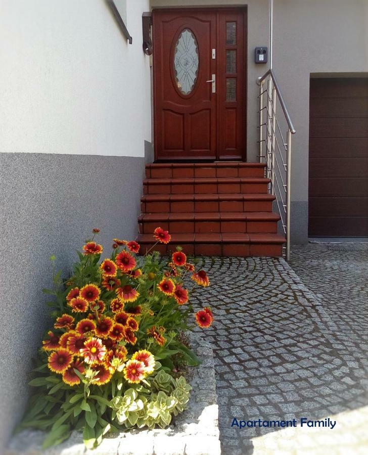 Bialy Dom - 2 Bedrooms Katowice Exterior foto