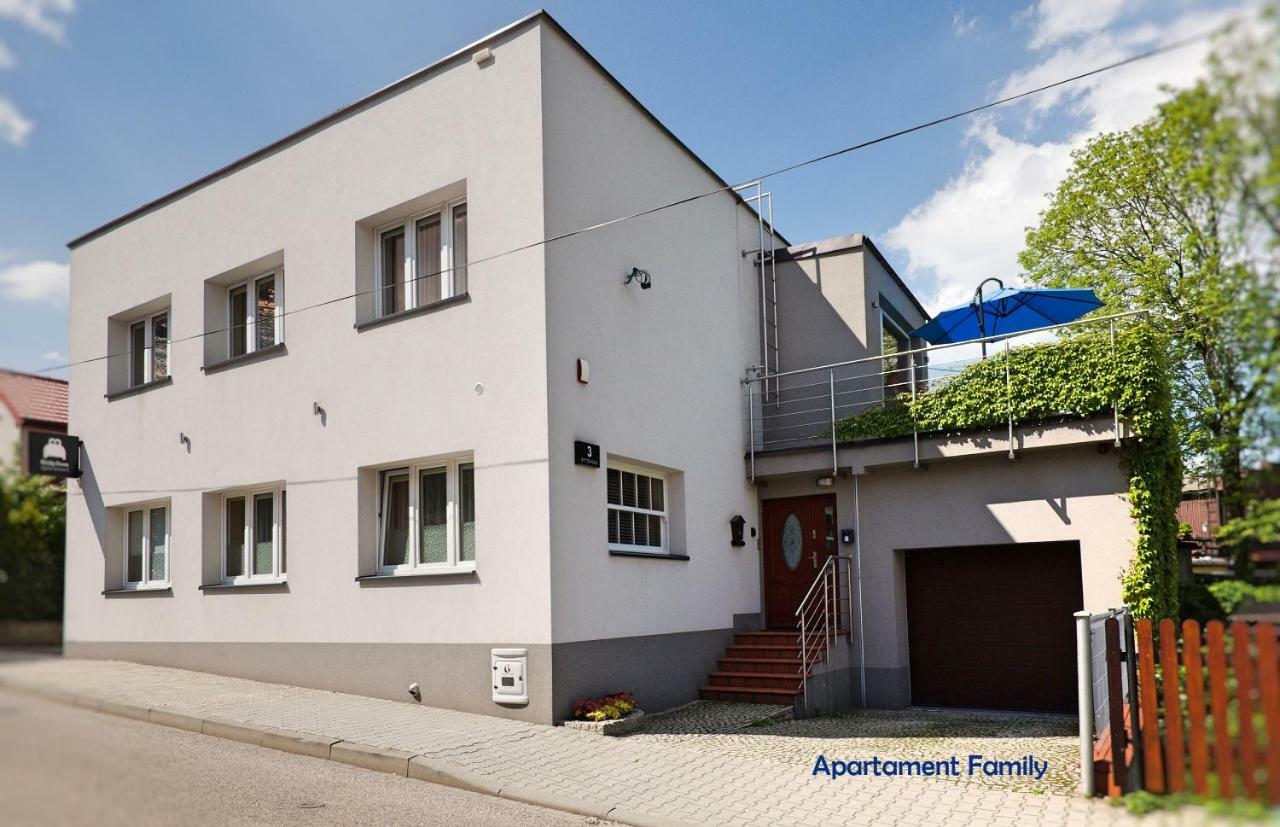 Bialy Dom - 2 Bedrooms Katowice Exterior foto